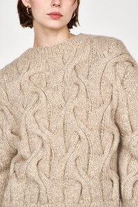 MIRTH_AW23_HandknitCortinaCablePulloverinCamel_9.jpg