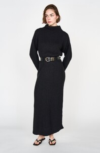 MIRTH_AW23_PichuPichuSweaterDressinBlack_12.jpg