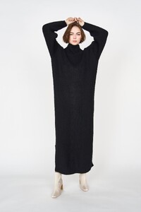 MIRTH_AW23_PichuPichuSweaterDressinBlack_42.jpg