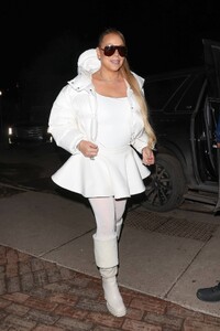 Mariah-Carey---Christmas-shopping-at-Stone-Island-Mens-clothing-store-in-Aspen-15.jpg