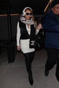 Mariah-Carey---Leaving-the-French-Alpine-Bistro-in-Aspen-20.jpg