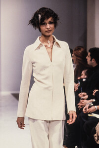 MarinaSpadafora1996WomenRTW64.thumb.jpg.fabe8dd22f4dc6c063393b556025db7d.jpg
