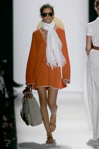 MichaelKors2006WomenRTW75.thumb.jpg.8c8e7c73cc30466ad9e3d1ec48f7d610.jpg