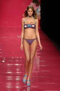 MissBikini2007WomenRTW19.thumb.jpg.d51fa65e4ed847610f2b6f4de861ed01.jpg