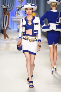 MoschinoS23027.thumb.jpg.41d0cd2d4020819e05091952651bd110.jpg