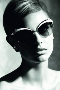 NadjaBenderbyCamillaAkrans(ReadyToWarhol-Dior3Fall2013)4.thumb.jpg.c13caa15aab4acbb4cc16a523dfdc535.jpg