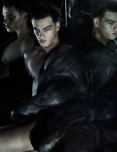 Predators_01.thumb.jpg.71e03c2e663ec0613ffd5c10d3c7f5a6.jpg