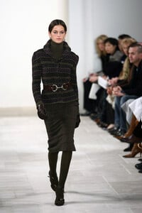 RalphLauren2006WomenRTW13.thumb.jpg.b93dadfb6be11bff599aaaaf0537004c.jpg