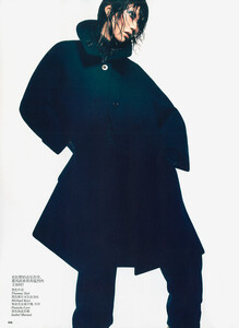 TaoOkamoto-VogueChinaSeptember2011-4.thumb.jpg.057b2cad02a4e8122a67254b797f42bc.jpg