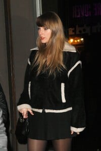 Taylor-Swift---Leaving-Electric-Lady-Studios-New-York-12.jpg