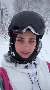 TaylorMarieHill-TikTok2023_12_22.thumb.jpg.5f34287e02ec3e8248019a58a3a0a315.jpg