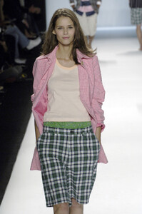 TommyHilfiger2006WomenRTW147.thumb.jpg.c2c7c76f89e5bbc177ee88da7d5cce1a.jpg