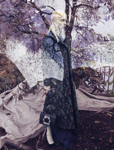 Vogue-Italia-September-2016-MiuMiu-Cheyenne-Keuben-by-Solve-Sundsbo-01.thumb.jpg.6f3b0fd33441fc21bd61aa3091589c76.jpg
