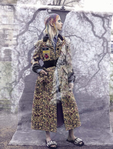 Vogue-Italia-September-2016-MiuMiu-Cheyenne-Keuben-by-Solve-Sundsbo-05.thumb.jpg.8160ac104e6bb27cd08260d6bc2db513.jpg