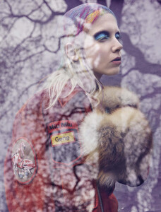 Vogue-Italia-September-2016-MiuMiu-Cheyenne-Keuben-by-Solve-Sundsbo-07.thumb.jpg.6c071a03d96f5f57156a4388bba88d87.jpg