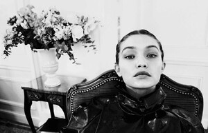 VogueGermanyMay2016(16).thumb.jpg.6b06da8bd1db700b9bfd9cfe76b59dc2.jpg