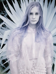 VogueItalia-Marzo2016-1519.thumb.png.2415dccd6ab76f25b51ea4a3d695236a.png