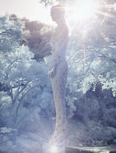 VogueItalia-Marzo2016-1528.thumb.png.2a088856464ee3c7aed0cbb704ec940a.png