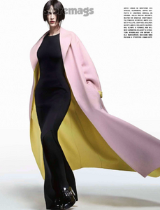 Vogue_Italy_2012-07-207.thumb.png.974c52b7a4ff7ba4477c11af1f7fb8ad.png