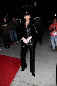 Winnie-Harlow---2023-GQ-Men-of-the-Year-Party-at-Bar-Marmont-in-Los-Angeles-02.jpg