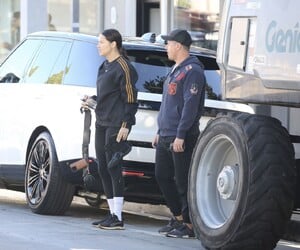 adriana-lima-in-workout-outfit-at-the-gym-in-west-hollywood-12-18-2023-2.thumb.jpg.f03908f75ea06f7c3d15cc8e40b781b5.jpg