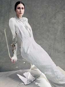 anna-cleveland-by-sc3b8lve-sundsbc3b8-for-vogue-italia-march-2016-7.thumb.jpg.9886bf35faa9cad0dd17985e89f90c36.jpg