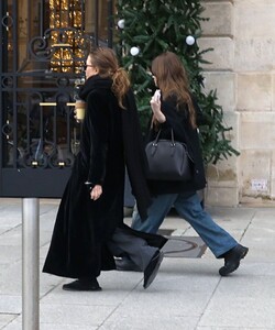 ashley-and-mary-kate-olsen-out-in-paris-12-18-2023-5.jpg