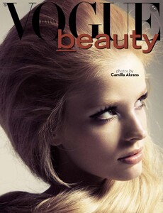 beauty_01.thumb.jpg.db29856e9104182a0b5f10f087a81fbd.jpg