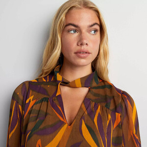 blouse-en-voile-fluide-kaki-bfj53_1_zc4.jpg
