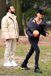 chrissy-teigen-and-john-legend-at-washington-square-park-in-new-york-12-28-2023-4.jpg