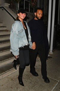 chrissy-teigen-and-john-legend-on-a-dinner-date-at-bondst-japanese-testaurant-in-new-york-12-29-2023-5.jpg