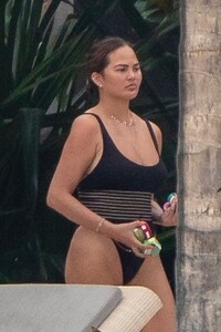 chrissy-teigen-in-swimsuit-on-vacation-in-puerto-vallarta-08-08-2023-5.jpg