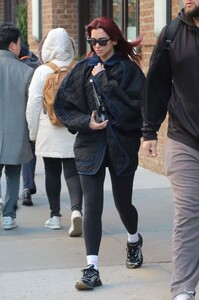 dua-lipa-goes-for-a-morning-workout-in-new-york-29_11.2023-x9-4.thumb.jpg.ea7a13ccb0a81d5d6ab56377b41869f9.jpg