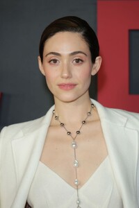 emmy-rossum-at-leave-the-world-behind-premiere-in-new-york-12-04-2023-1.jpg