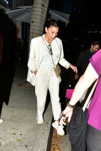 eva-longoria-at-mr-chow-in-beverly-hills-11-22-2023-1.thumb.jpg.92aa99d4aa6d6282f2cef1c8b912b79a.jpg