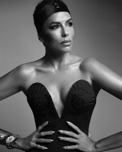 eva-longoria-harper-s-bazaar-spain-december-2023-photos-1.jpg