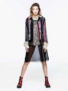 gigi-hadid-by-sc3b8lve-sundsbc3b8-for-vogue-china-march-2016-1.thumb.jpg.68577499c6b43dda5e03e3f37aed34c9.jpg