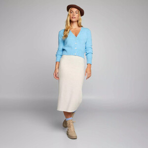 gilet-court-en-maille-fine-jauge-bleu-clair-bep85_4_zc2.jpg