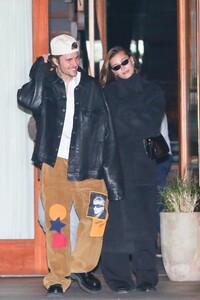 hailey-and-justin-bieber-leaves-a-dinner-in-malibu-12-10-2023-4.jpg