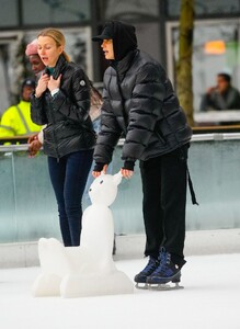 irina-shayk-out-ice-skating-in-new-york-12-28-2023-3.jpg