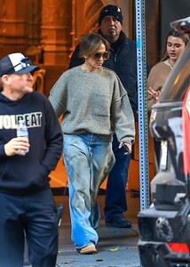 jennifer-lopez-on-the-set-of-unstoppable-at-biltmore-hotel-in-los-angeles-12-14-2023-8.jpg