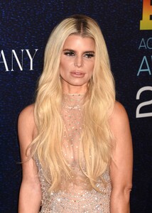 jessica-simpson-2023-footwear-news-achievement-awards-in-nyc-11-29-2023-6.jpg