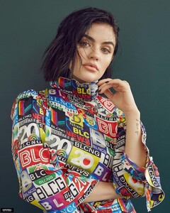 lucy_hale_france003~188.jpg