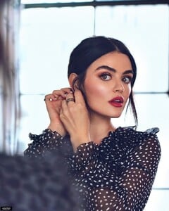 lucy_hale_france003~81.jpg