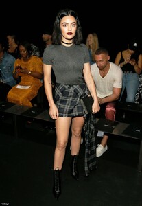 lucy_hale_france003~82.jpg