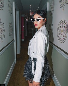 lucy_hale_france004~81.jpg
