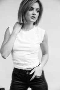 lucy_hale_france009~125.jpg