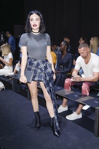 lucy_hale_france012~64.jpg