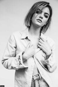 lucy_hale_france013~105.jpg