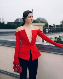 lucyhalefrance_net_015~65.jpg